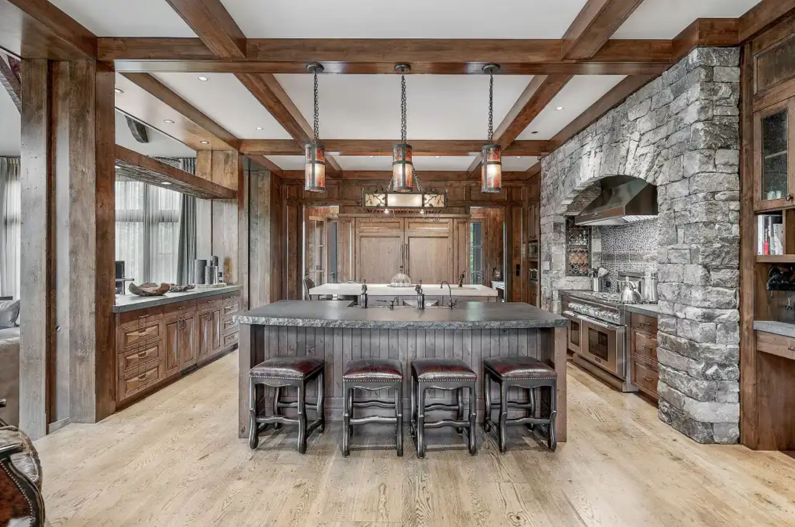 Peninsula Manor Photo 13