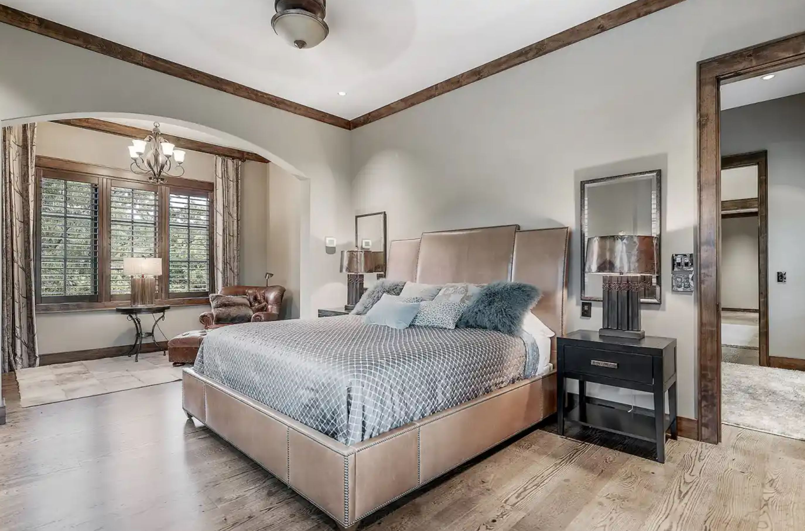 Peninsula Manor Photo 24