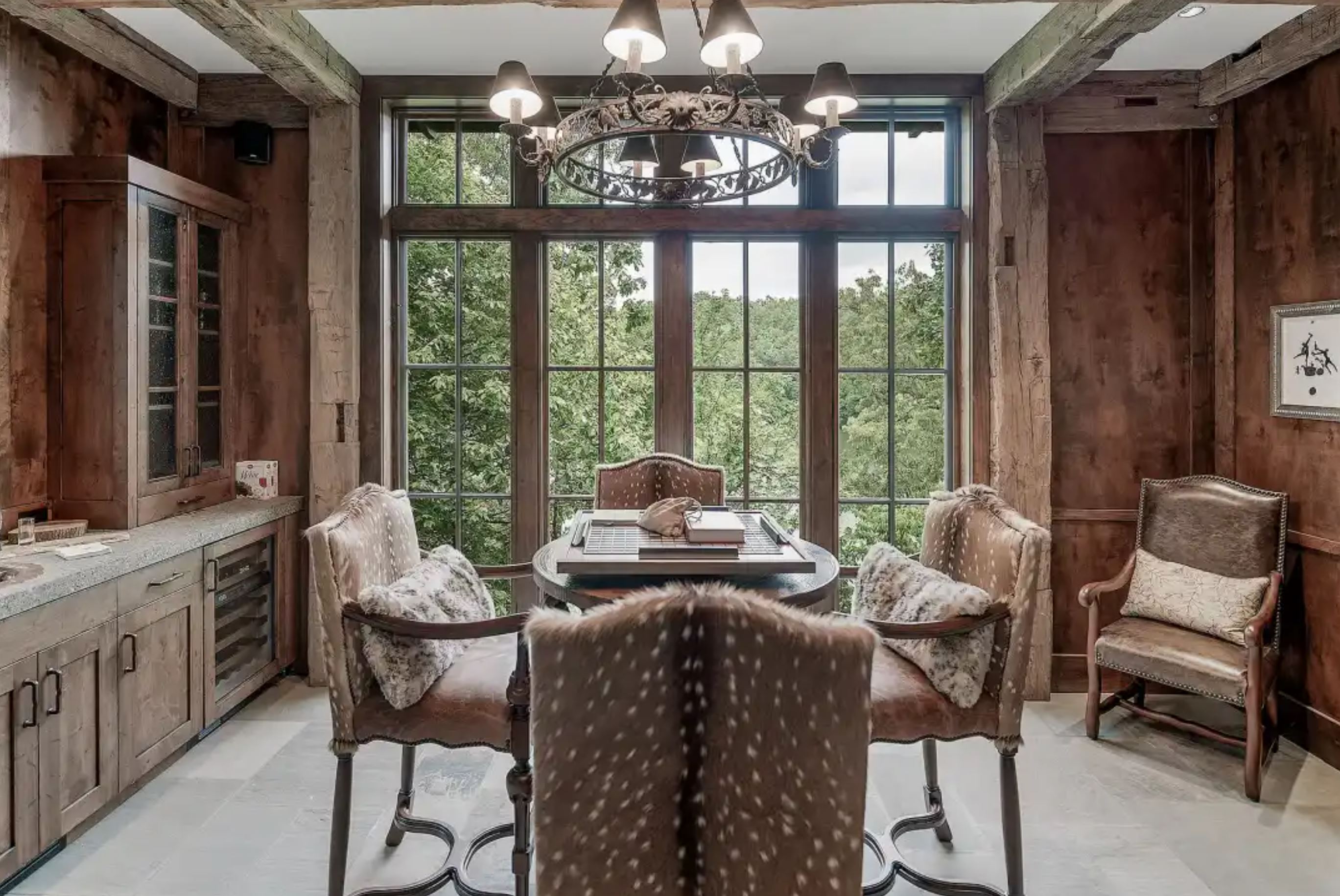 Peninsula Manor Photo 34